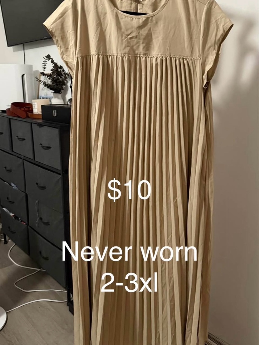 SHEIN Pleated Cream Maxi Dress